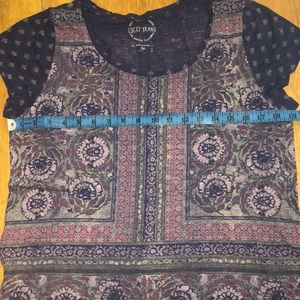 Lucky Brand T-shirt